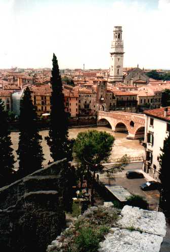 Ponte Pietra und Dom