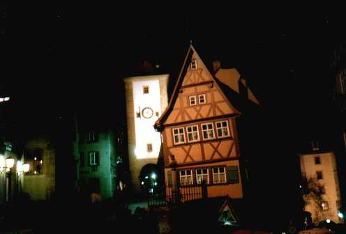 Rothenburg ob der Tauber bei Nacht