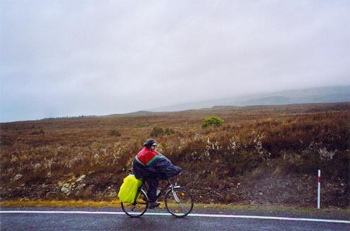 Tongariro Nationalpark im Regen ohne Ausblick