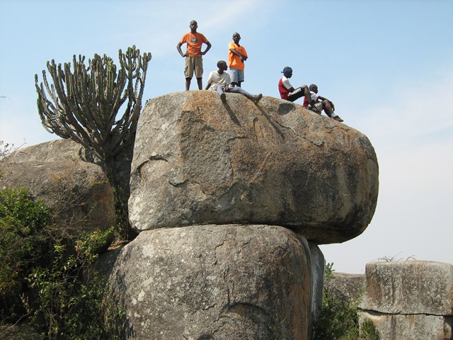 Felsen-Kinder