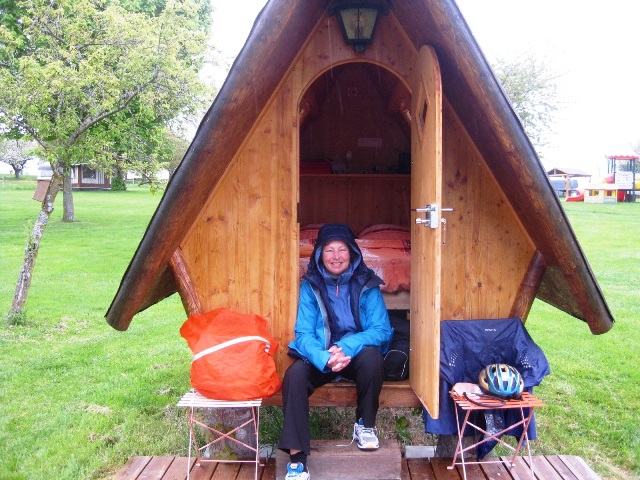 Cabane Estavayer-le-Lac