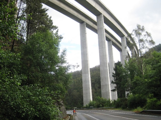 Autobahnbrcke vor Vilamar