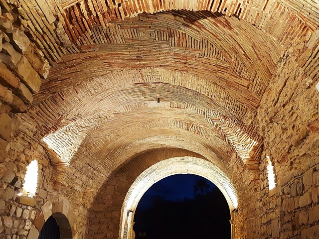 Stadttor Arco da Vila in Faro