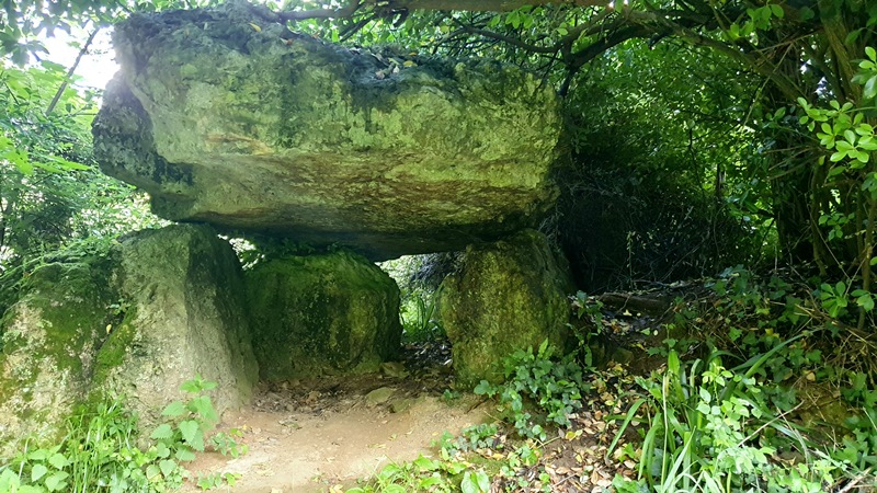 Dolmen de Pen Ar Run
