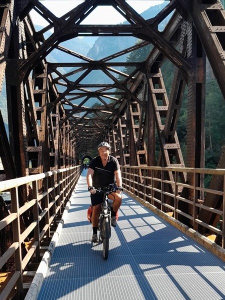 Alte Bahnbrücke